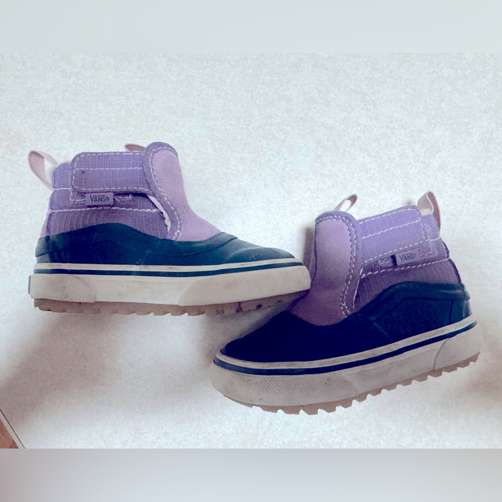 Vans 🌧️ ⛄️ MTE all weather boots Toddler girl size 5